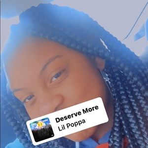 Meet your Posher, Adrianah